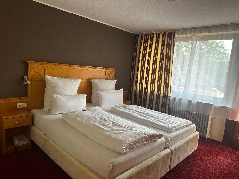 Breitbacher Hof Waldbreitbach ภายนอก รูปภาพ